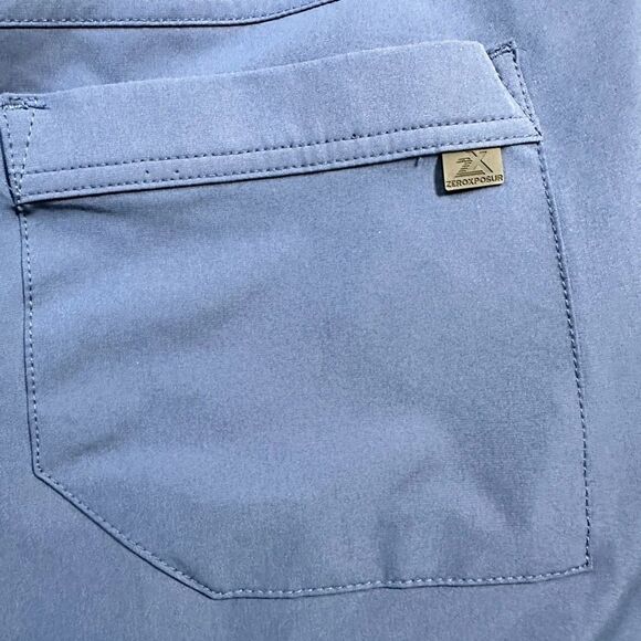 EUC ZeroXposur Men’s Blue Flat Front 10” Shorts - Size 38” - Picture 5 of 5